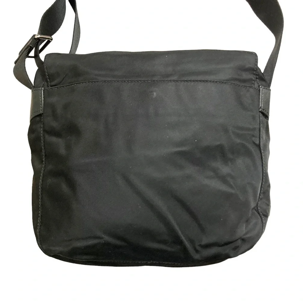 Tumi black nylon camera crossbody bag unisex